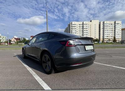 Фото Tesla Model 3