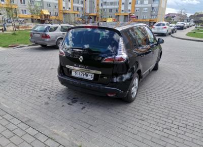 Фото Renault Scenic