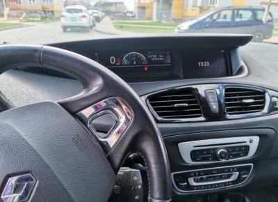 Фото Renault Scenic