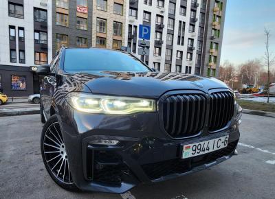 Фото BMW X7