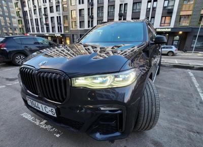 Фото BMW X7