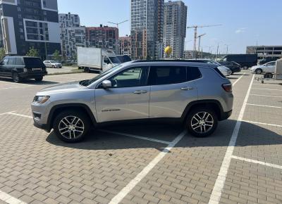 Фото Jeep Compass