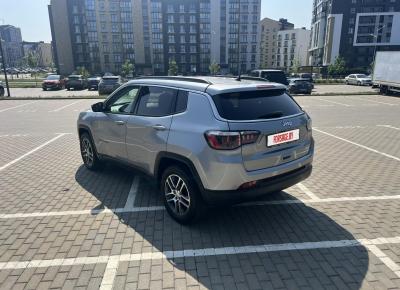 Фото Jeep Compass