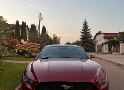 Фото Ford Mustang