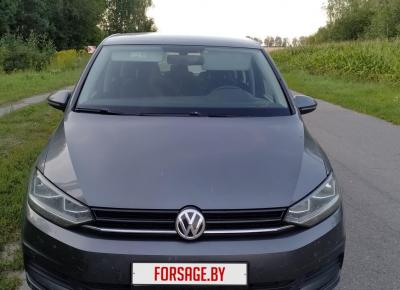 Фото Volkswagen Touran