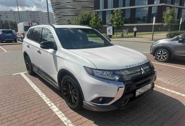 Mitsubishi Outlander, 2019 год выпуска с двигателем Бензин, 79 843 BYN в г. Минск