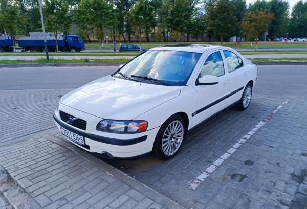 Volvo S60, 2001 год выпуска с двигателем Бензин, 21 751 BYN в г. Могилёв