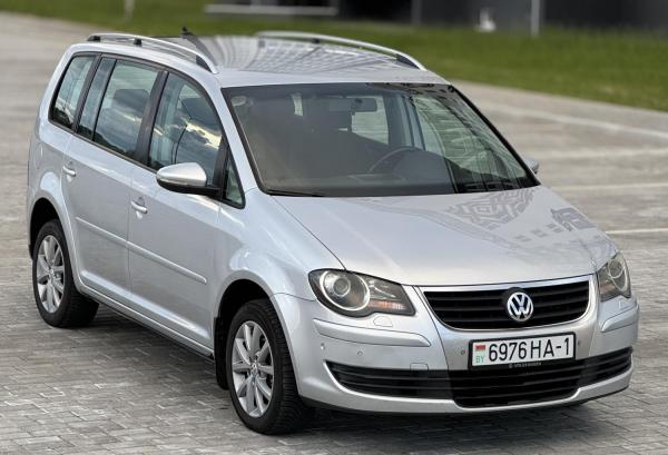 Volkswagen Touran, 2010 год выпуска с двигателем Газ/бензин, 27 810 BYN в г. Барановичи