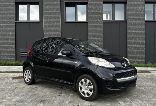 Peugeot 107, 2009 год выпуска с двигателем Бензин, 14 842 BYN в г. Минск