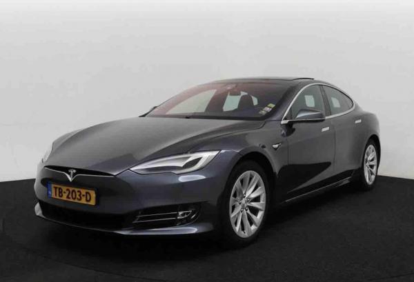 Tesla Model S, 2018 год выпуска с двигателем Электро, 82 358 BYN в г. Минск