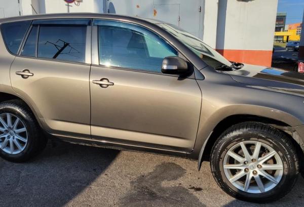 Toyota RAV4, 2010 год выпуска с двигателем Бензин, 47 511 BYN в г. Минск