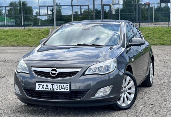 Opel Astra, 2011 год выпуска с двигателем Бензин, 26 894 BYN в г. Минск