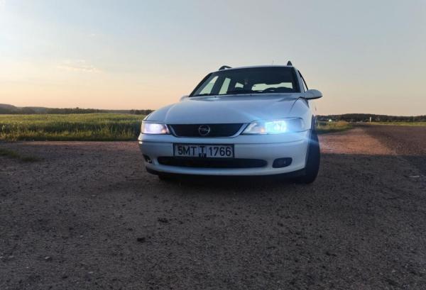 Opel Vectra, 1998 год выпуска с двигателем Бензин, 6 360 BYN в г. Жодино