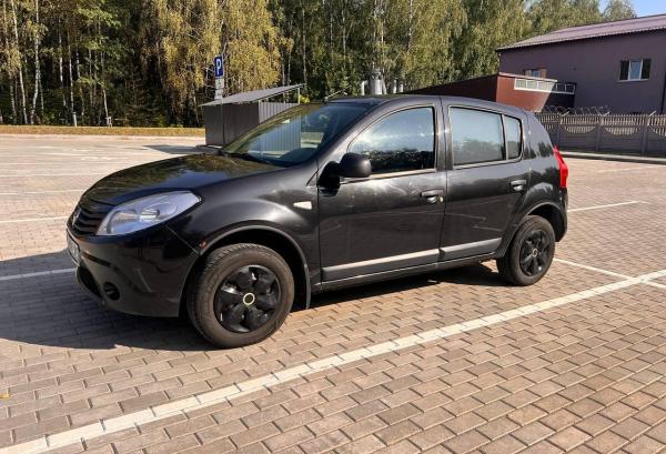 Renault Sandero, 2013 год выпуска с двигателем Бензин, 17 375 BYN в г. Минск