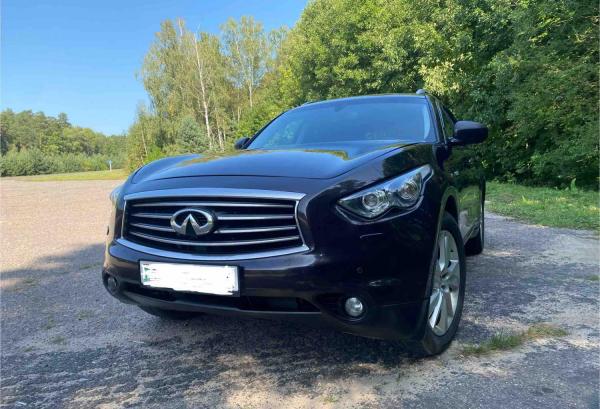 Infiniti FX, 2012 год выпуска с двигателем Газ/бензин, 66 910 BYN в г. Слоним