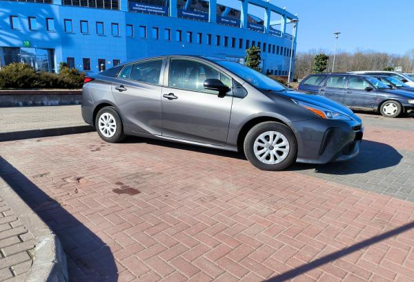 Toyota Prius, 2019 год выпуска с двигателем Бензин, 65 709 BYN в г. Минск