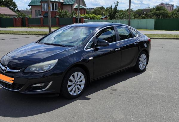 Opel Astra, 2013 год выпуска с двигателем Бензин, 29 924 BYN в г. Светлогорск