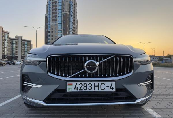 Volvo XC60, 2021 год выпуска с двигателем Гибрид, 155 668 BYN в г. Гродно