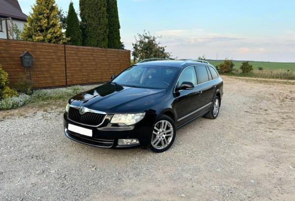 Skoda Superb, 2013 год выпуска с двигателем Бензин, 33 426 BYN в г. Барановичи