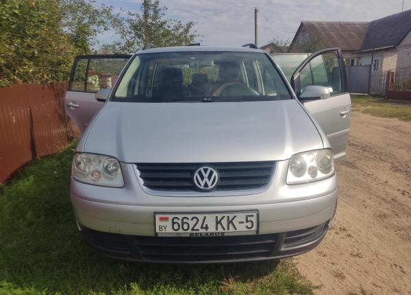 Volkswagen Touran, 2003 год выпуска с двигателем Дизель, 21 252 BYN в г. Молодечно