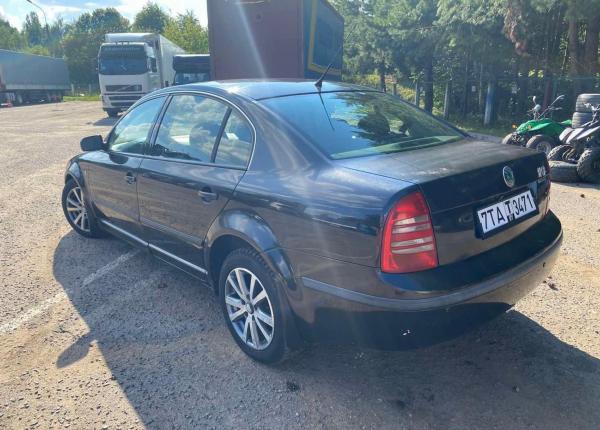 Skoda Superb, 2005 год выпуска с двигателем Бензин, 15 070 BYN в г. Минск