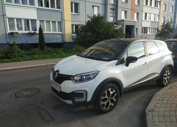 Renault Kaptur, 2016 год выпуска с двигателем Бензин, 49 416 BYN в г. Минск