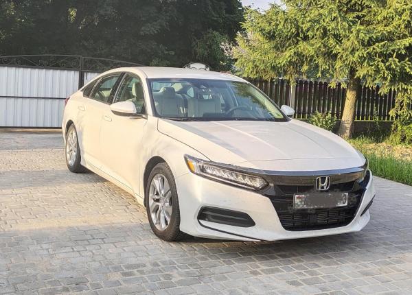 Honda Accord, 2018 год выпуска с двигателем Бензин, 66 533 BYN в г. Минск