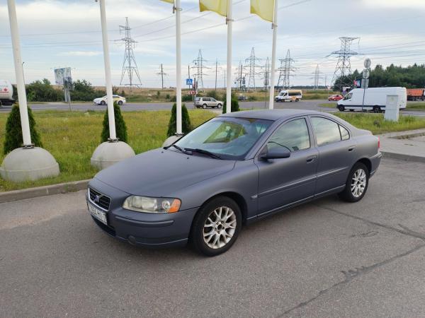 Volvo S60, 2004 год выпуска с двигателем Бензин, 17 984 BYN в г. Минск