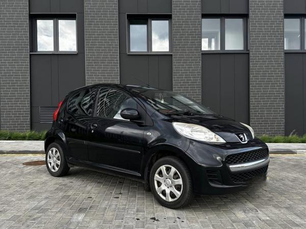 Peugeot 107, 2009 год выпуска с двигателем Бензин, 14 842 BYN в г. Минск