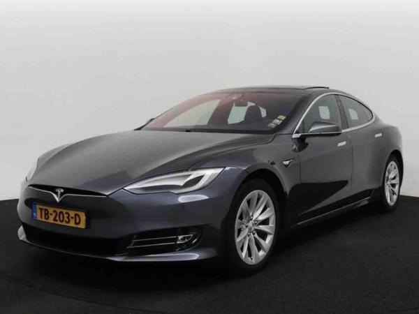 Tesla Model S, 2018 год выпуска с двигателем Электро, 82 358 BYN в г. Минск