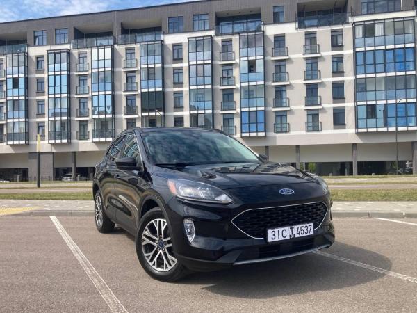 Ford Escape, 2021 год выпуска с двигателем Бензин, 71 900 BYN в г. Минск