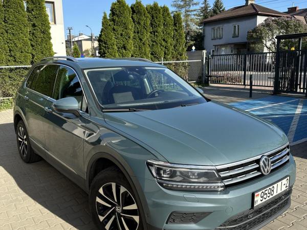 Volkswagen Tiguan, 2019 год выпуска с двигателем Бензин, 91 498 BYN в г. Глубокое