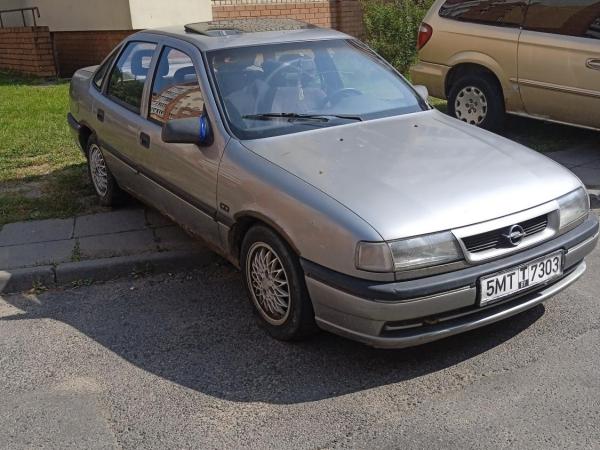 Opel Vectra, 1993 год выпуска с двигателем Бензин, 2 710 BYN в г. Минск