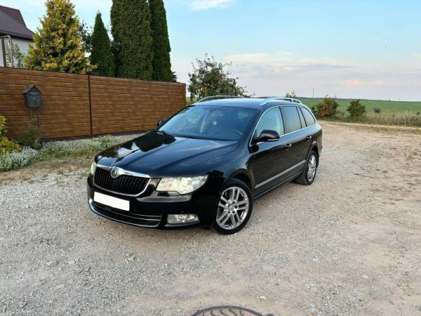 Skoda Superb, 2013 год выпуска с двигателем Бензин, 33 426 BYN в г. Барановичи