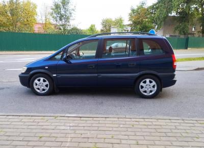 Фото Opel Zafira