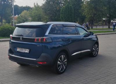 Фото Peugeot 5008