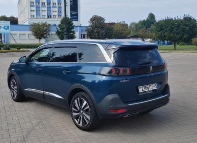 Фото Peugeot 5008