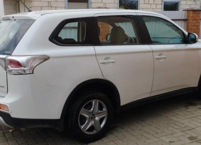 Фото Mitsubishi Outlander