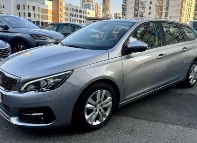 Фото Peugeot 308