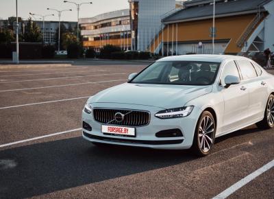 Фото Volvo S90