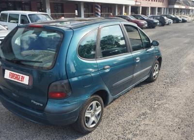 Фото Renault Scenic