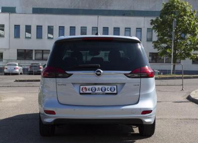 Фото Opel Zafira