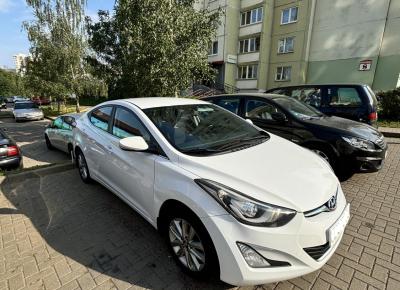 Фото Hyundai Elantra