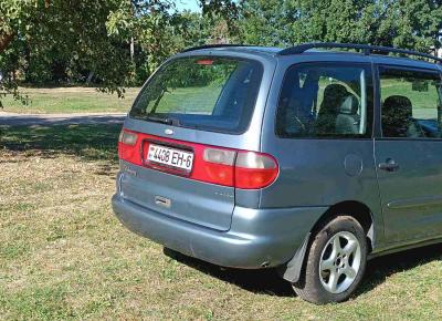 Фото Ford Galaxy