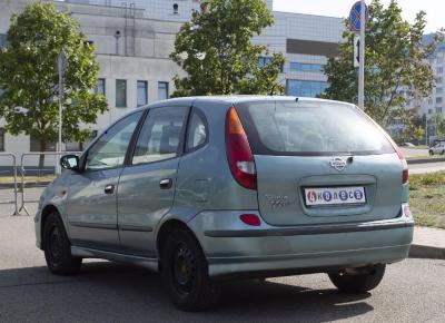 Фото Nissan Almera Tino