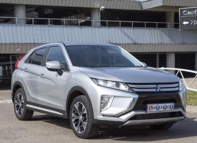 Фото Mitsubishi Eclipse Cross