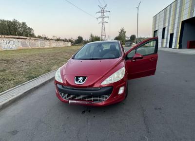 Фото Peugeot 308