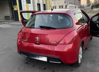 Фото Peugeot 308