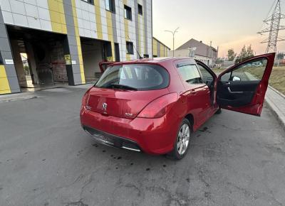 Фото Peugeot 308