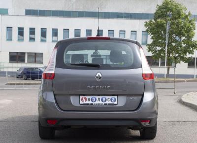 Фото Renault Scenic